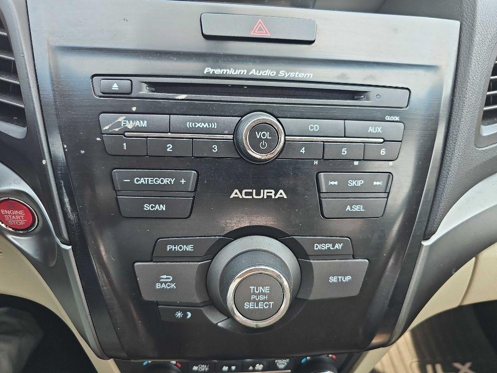 Acura ILX 4dr Sdn 2.0L Premium Pkg 2015