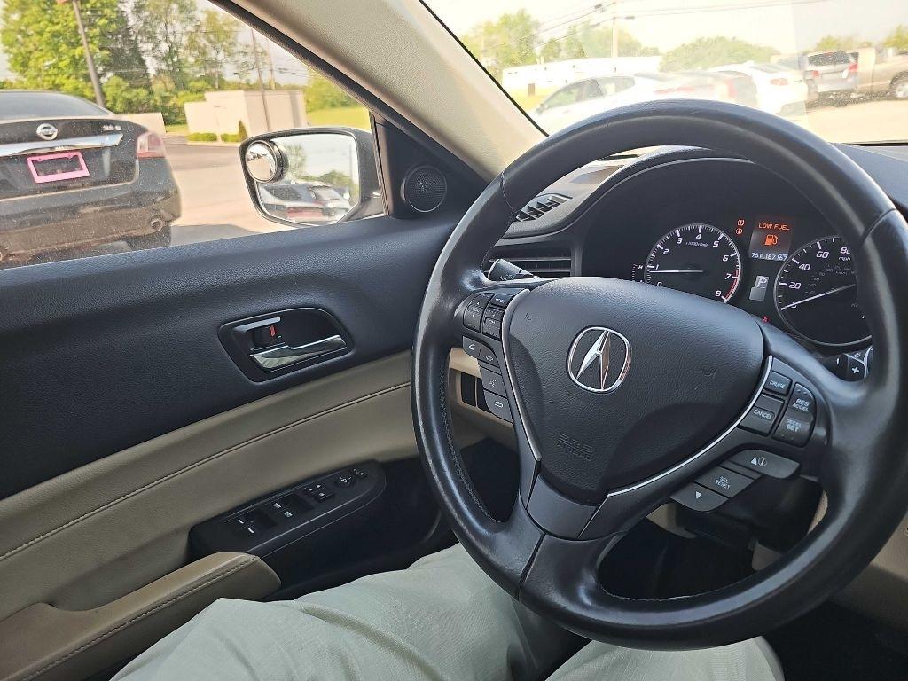 Acura ILX 4dr Sdn 2.0L Premium Pkg 2015