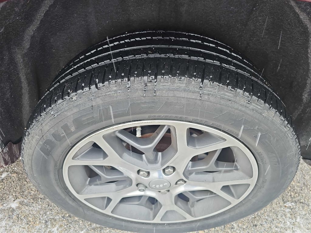 Jeep Grand Cherokee Overland 4D SUV 4WD 2019