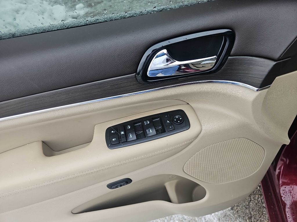 Jeep Grand Cherokee Overland 4D SUV 4WD 2019