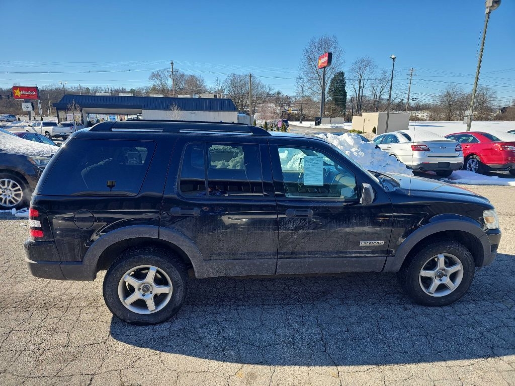 Ford Explorer 4dr 114" WB 4.6L XLT 4WD 2006