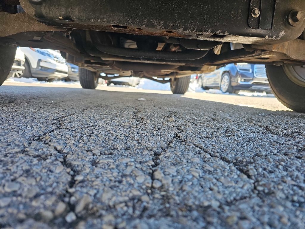 Ford Explorer 4dr 114" WB 4.6L XLT 4WD 2006