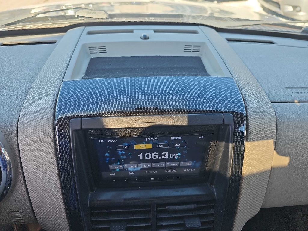 Ford Explorer 4dr 114" WB 4.6L XLT 4WD 2006