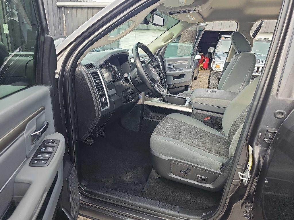 RAM 2500 Big Horn 4x4 Crew Cab 6'4" Box 2018