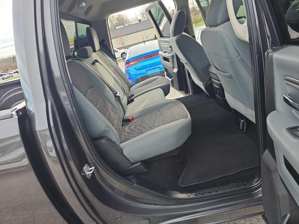 RAM 2500 Big Horn 4x4 Crew Cab 6'4" Box 2018