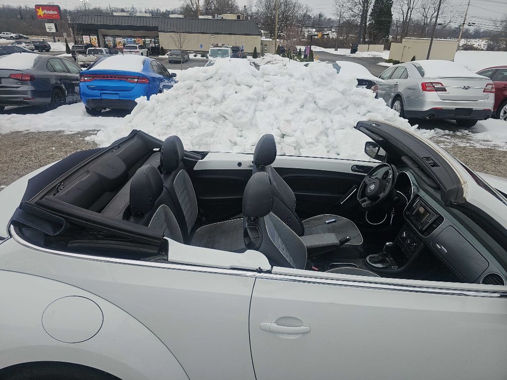 Volkswagen Beetle Convertible 2dr Auto 1.8T Denim 2016