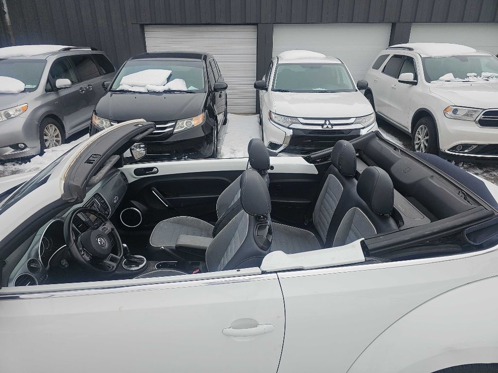 Volkswagen Beetle Convertible 2dr Auto 1.8T Denim 2016