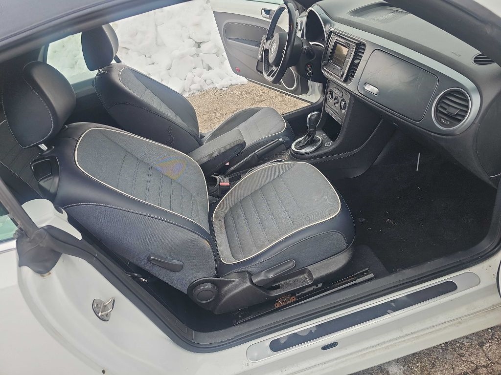 Volkswagen Beetle Convertible 2dr Auto 1.8T Denim 2016