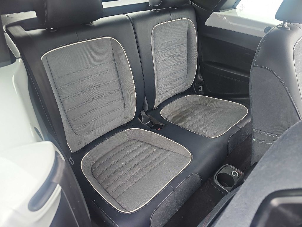 Volkswagen Beetle Convertible 2dr Auto 1.8T Denim 2016