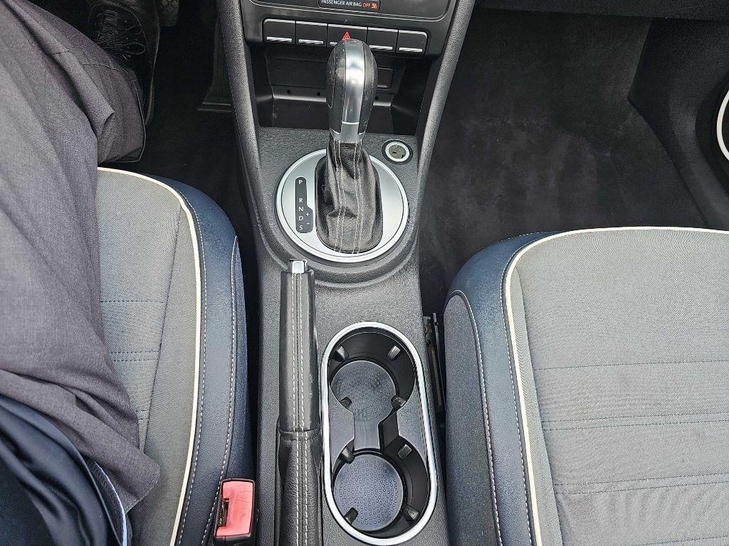 Volkswagen Beetle Convertible 2dr Auto 1.8T Denim 2016