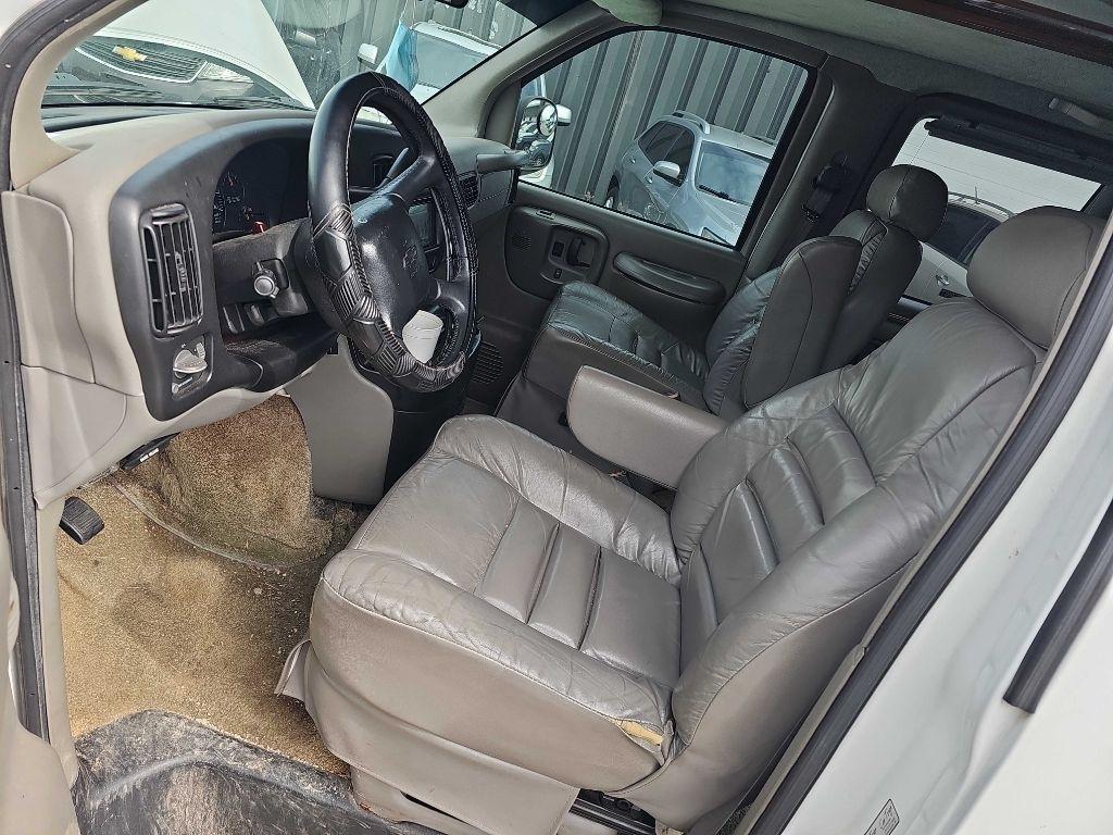 Chevrolet Express Cargo Van 1500 135" WB YF7 Upfitter 2001