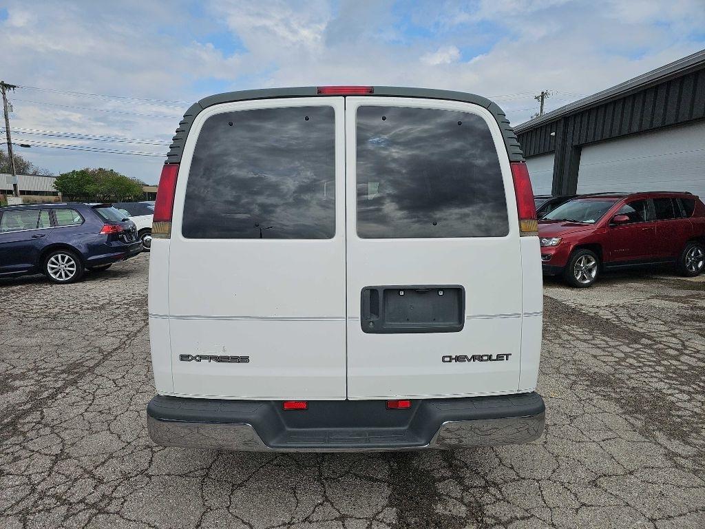 Chevrolet Express Cargo Van 1500 135" WB YF7 Upfitter 2001