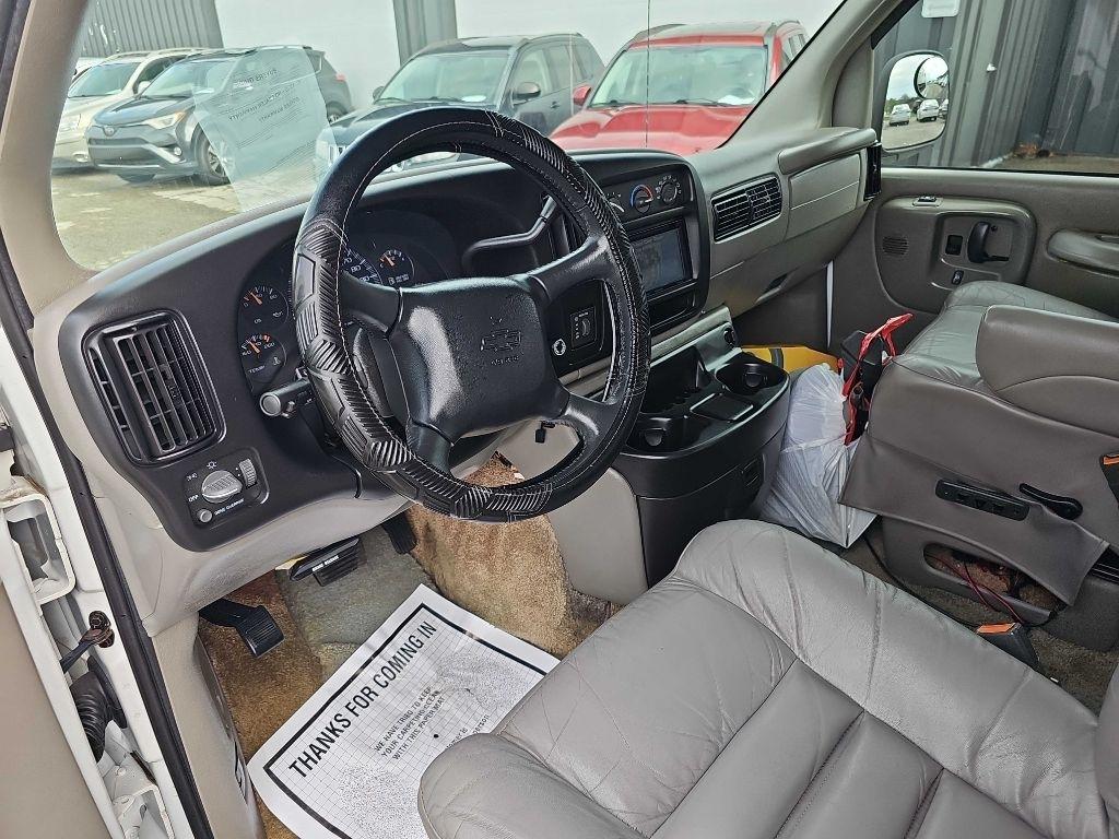 Chevrolet Express Cargo Van 1500 135" WB YF7 Upfitter 2001