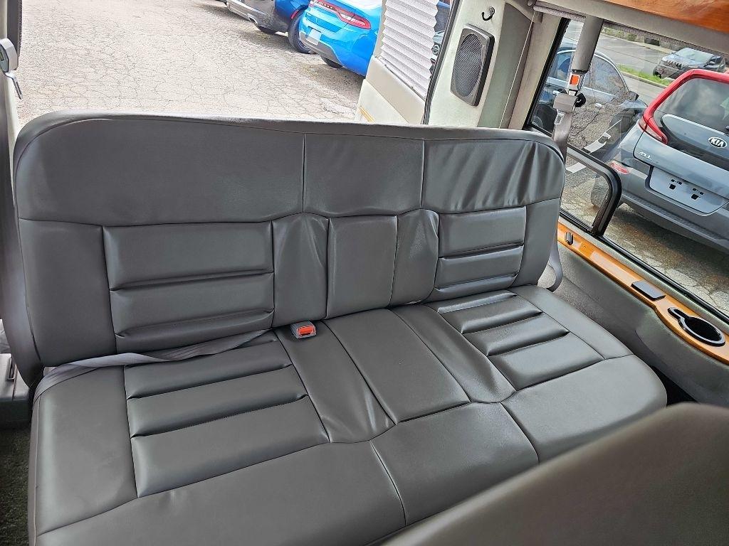 Chevrolet Express Cargo Van 1500 135" WB YF7 Upfitter 2001