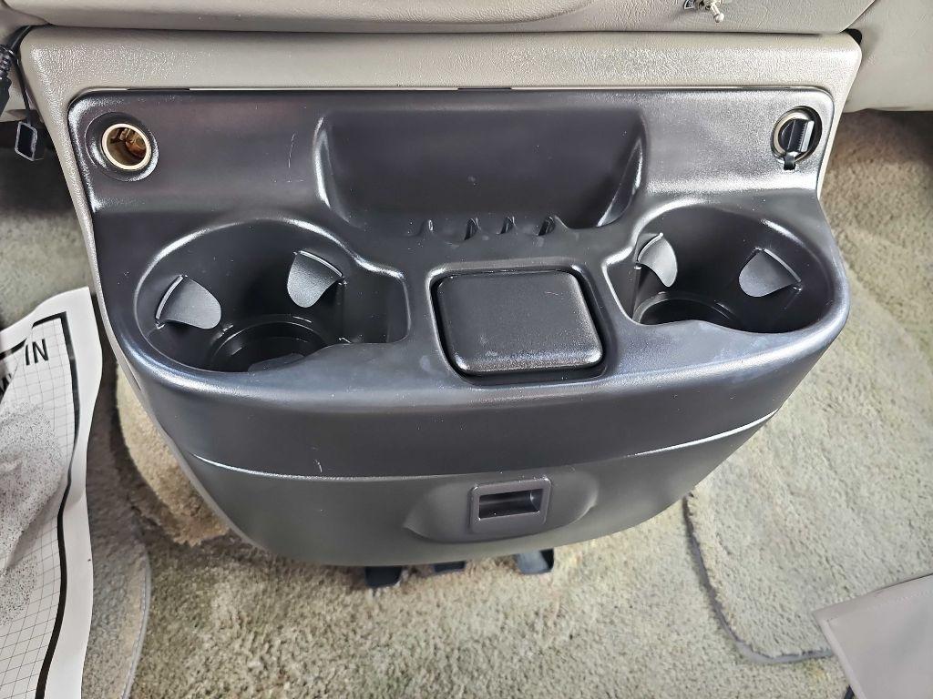 Chevrolet Express Cargo Van 1500 135" WB YF7 Upfitter 2001