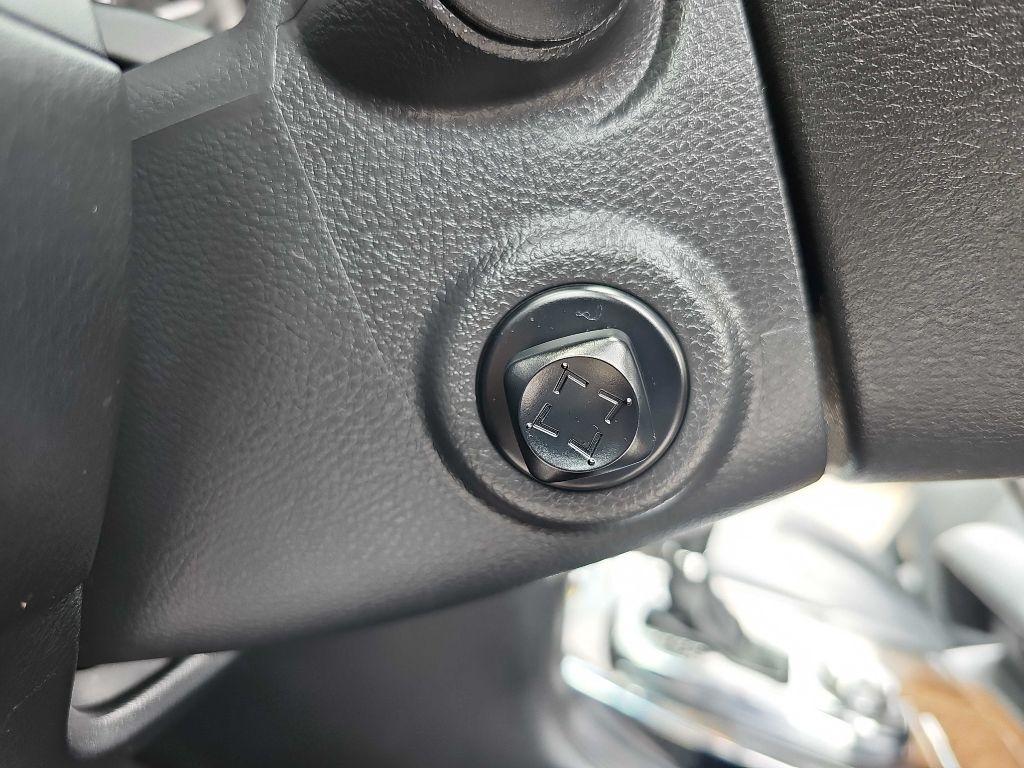 Infiniti QX80 4WD 4dr 2014