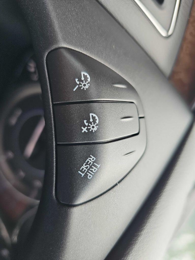 Infiniti QX80 4WD 4dr 2014