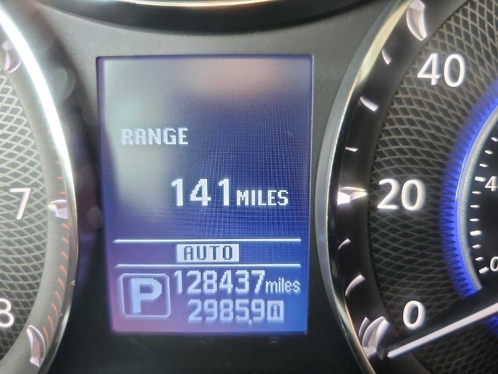 Infiniti QX80 4WD 4dr 2014