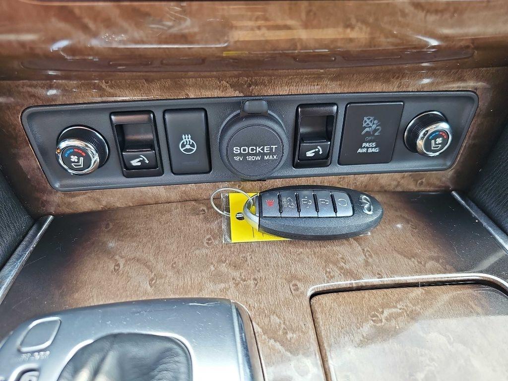 Infiniti QX80 4WD 4dr 2014