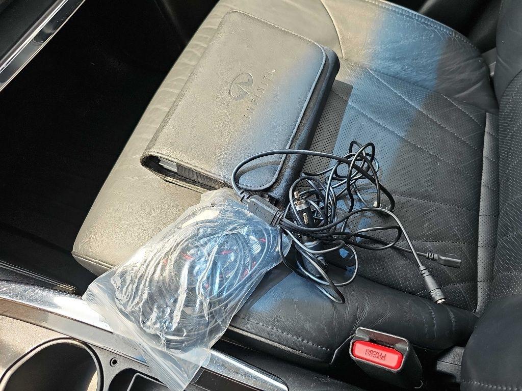 Infiniti QX80 4WD 4dr 2014