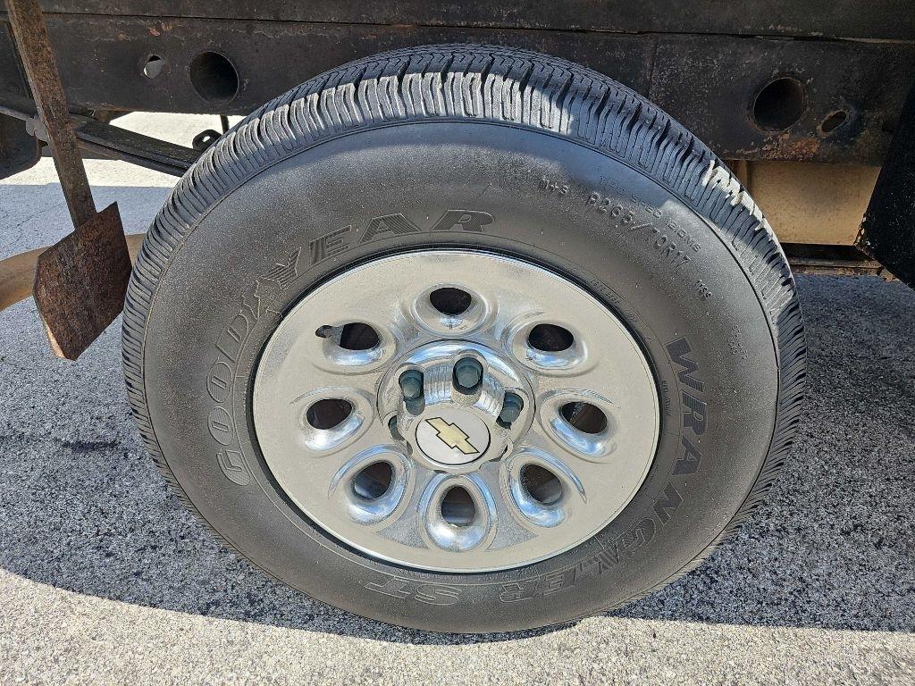 Chevrolet Silverado 1500 Reg Cab 133.0" WB 2WD Work Truck 2006