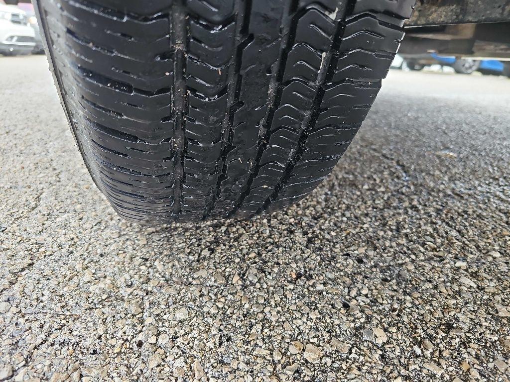 Chevrolet Avalanche 1500 5dr Crew Cab 130" WB 4WD 2003