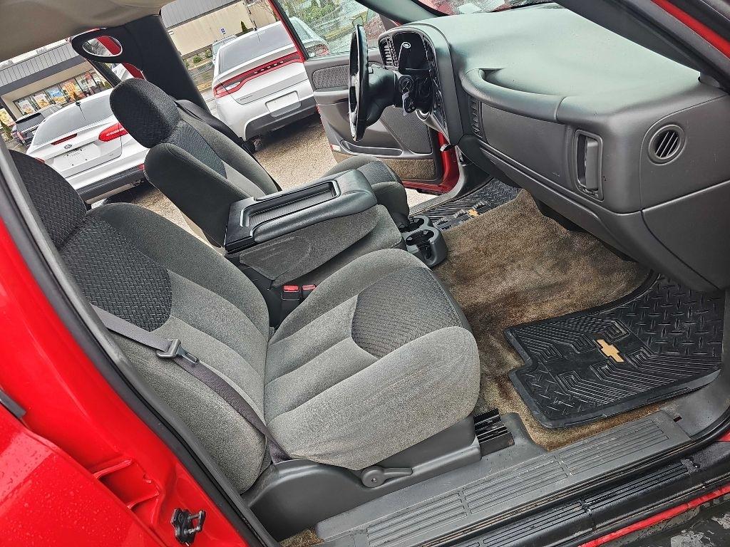 Chevrolet Avalanche 1500 5dr Crew Cab 130" WB 4WD 2003