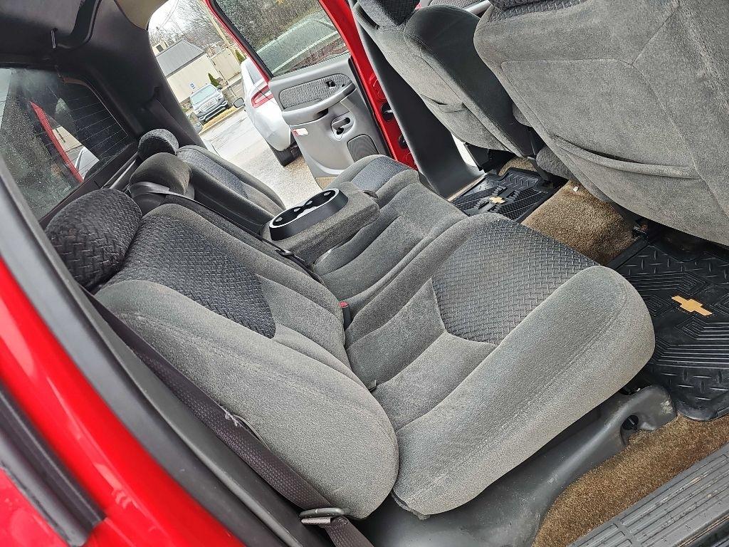 Chevrolet Avalanche 1500 5dr Crew Cab 130" WB 4WD 2003