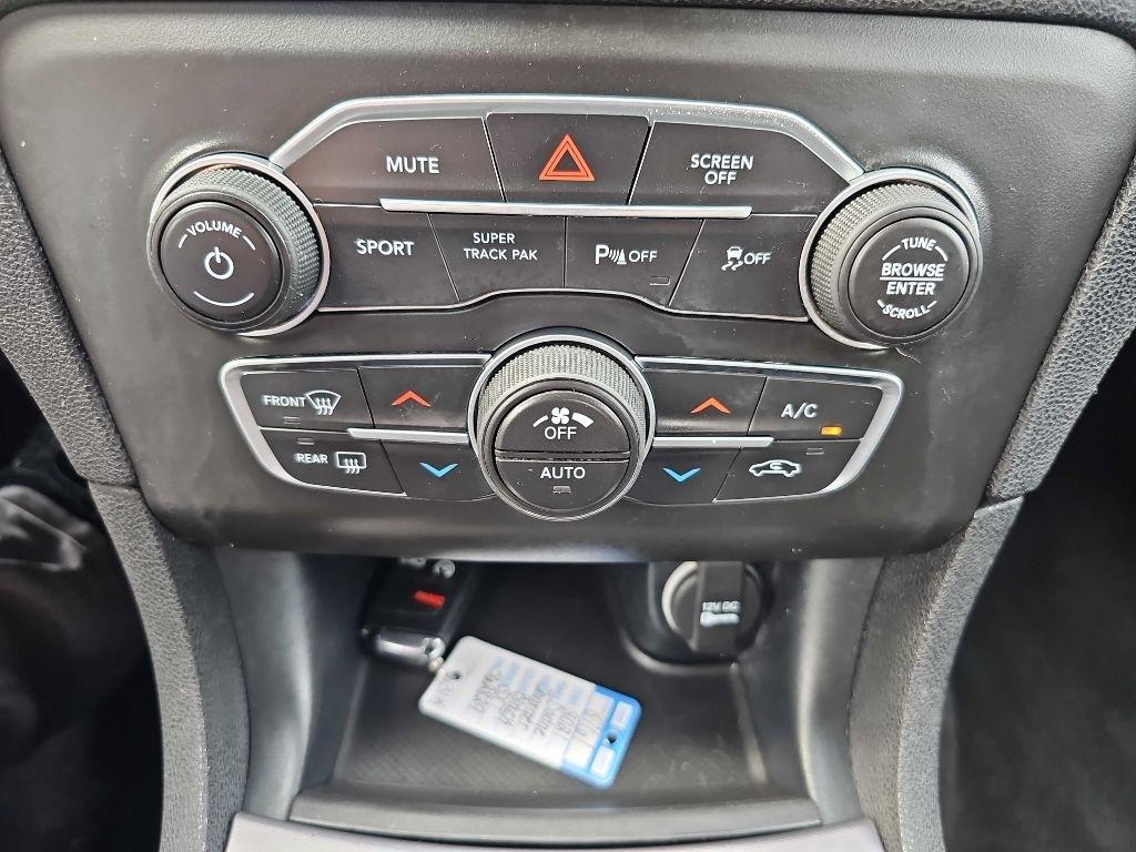 Dodge Charger SXT AWD 2021