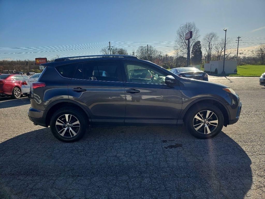 Toyota RAV4 XLE AWD 2018