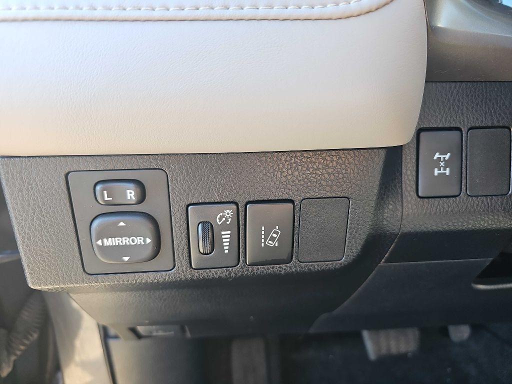 Toyota RAV4 XLE AWD 2018