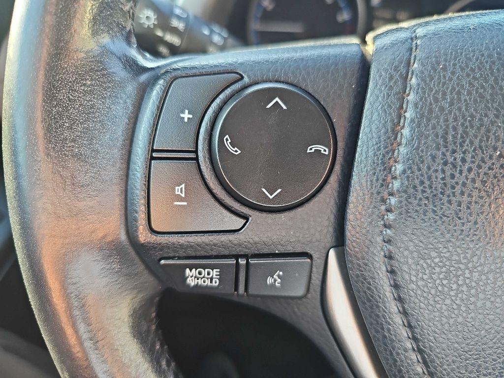 Toyota RAV4 XLE AWD 2018