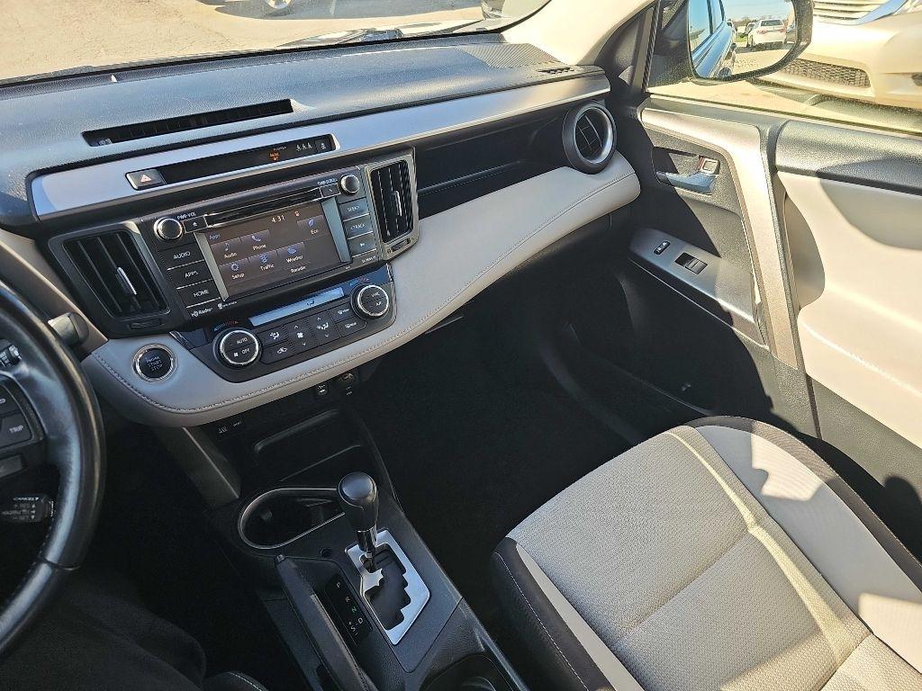 Toyota RAV4 XLE AWD 2018