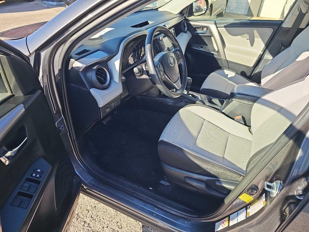 Toyota RAV4 XLE AWD 2018