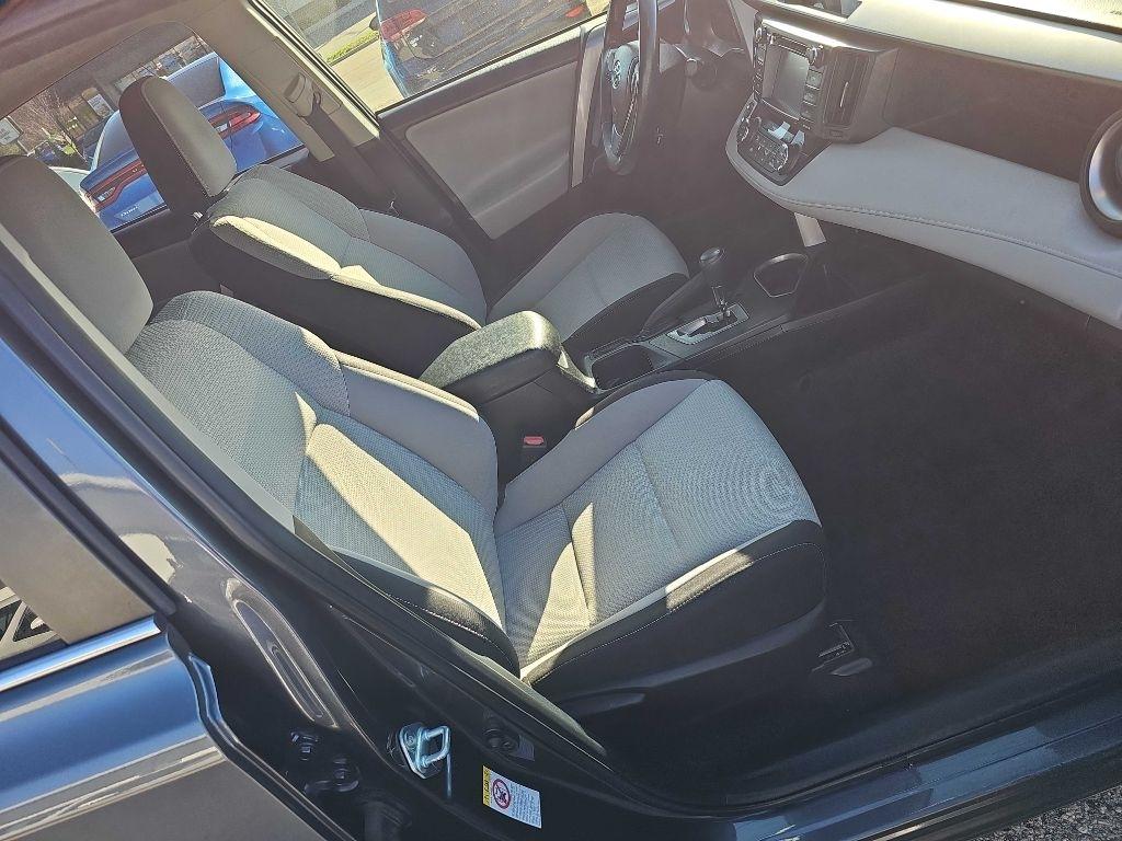 Toyota RAV4 XLE AWD 2018