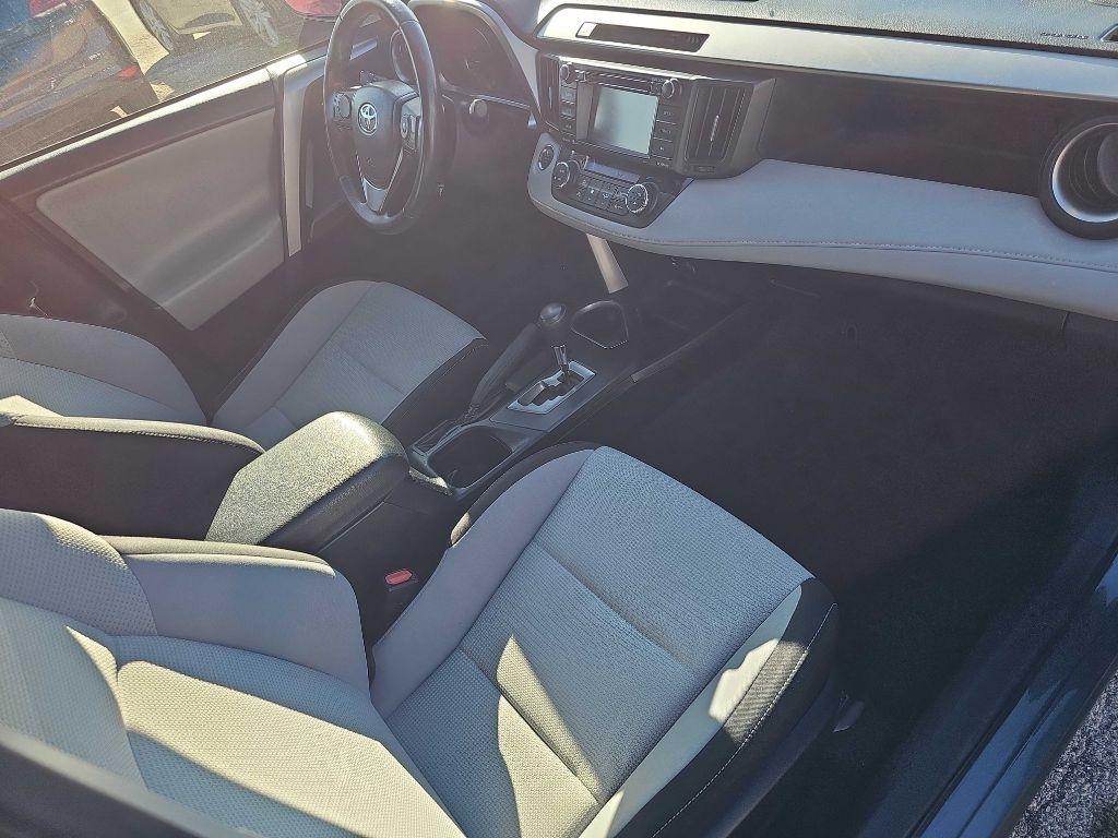 Toyota RAV4 XLE AWD 2018