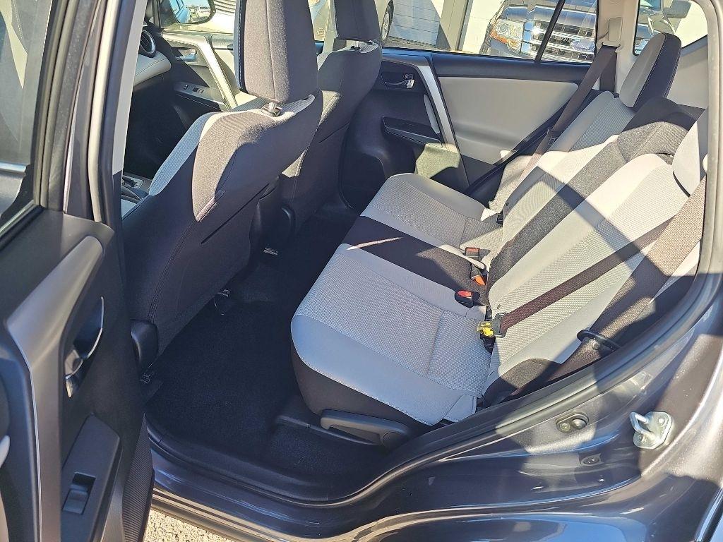 Toyota RAV4 XLE AWD 2018