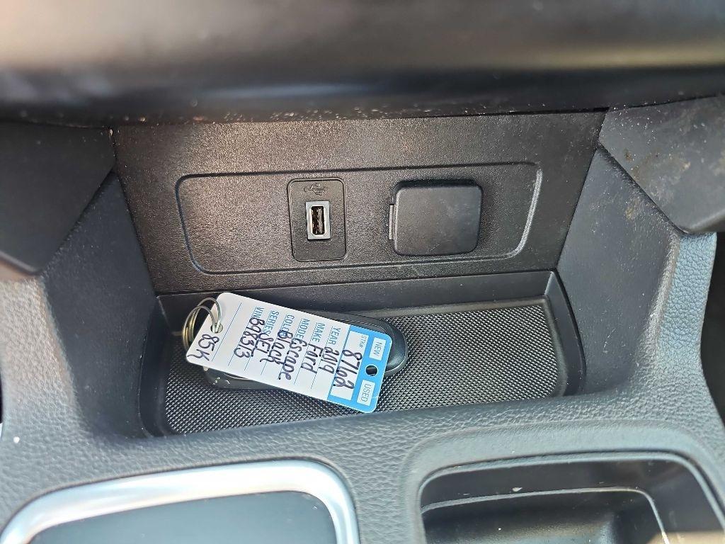 Ford Escape SEL FWD 2019