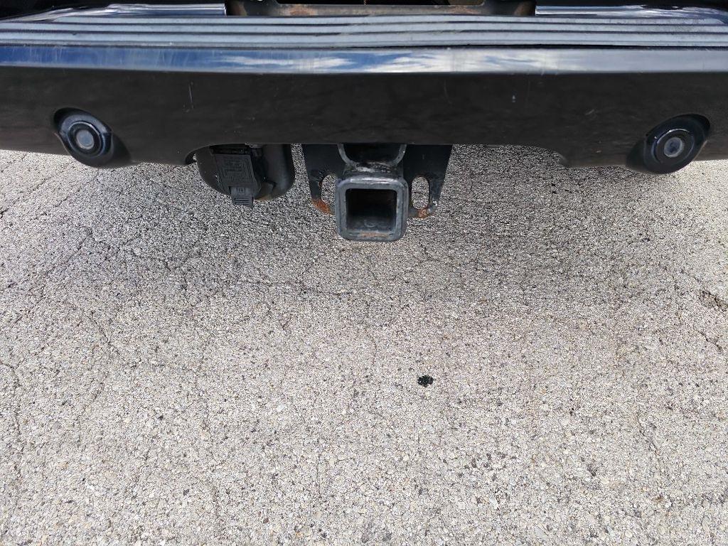 Chevrolet Avalanche 2WD Crew Cab LT 2013