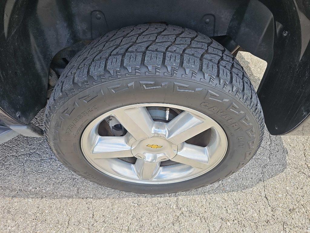 Chevrolet Avalanche 2WD Crew Cab LT 2013