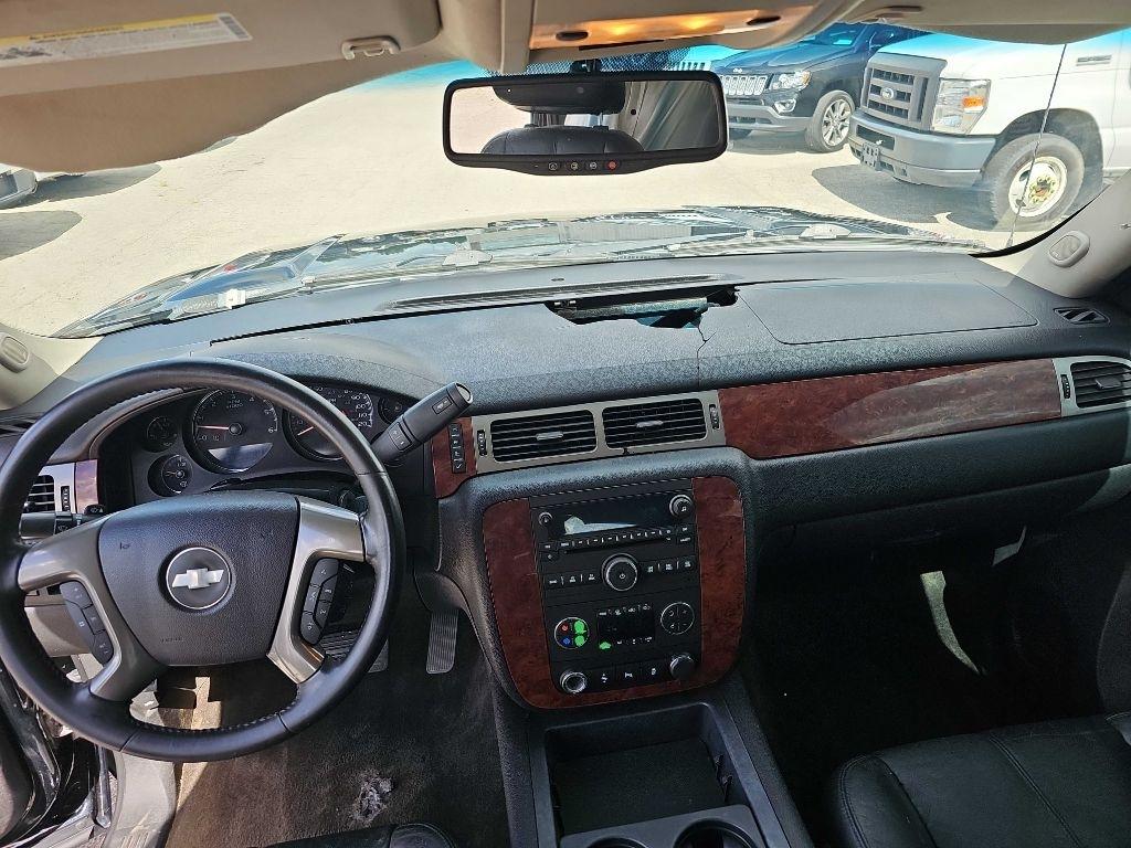 Chevrolet Avalanche 2WD Crew Cab LT 2013