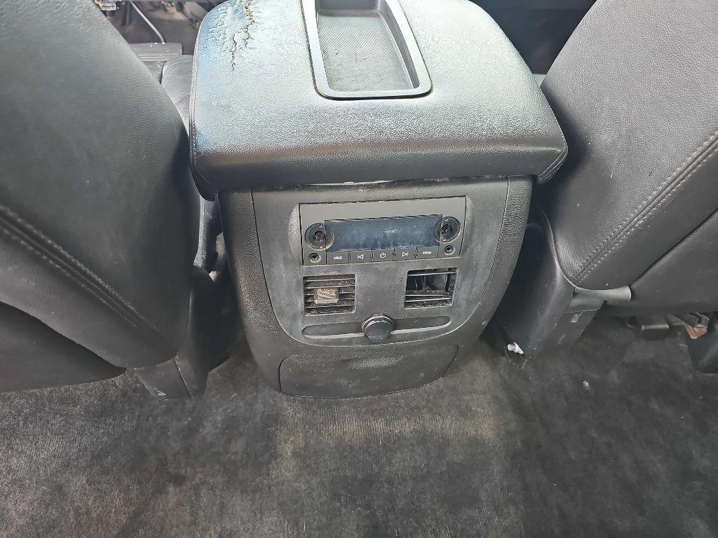 Chevrolet Avalanche 2WD Crew Cab LT 2013