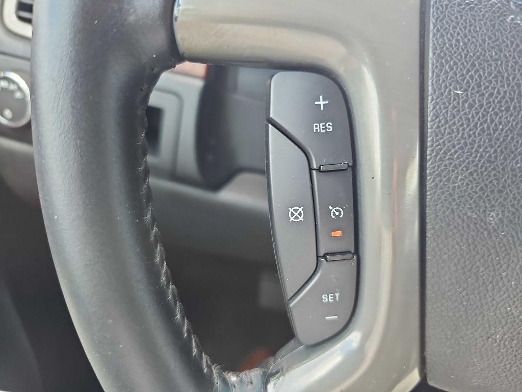 Chevrolet Avalanche 2WD Crew Cab LT 2013