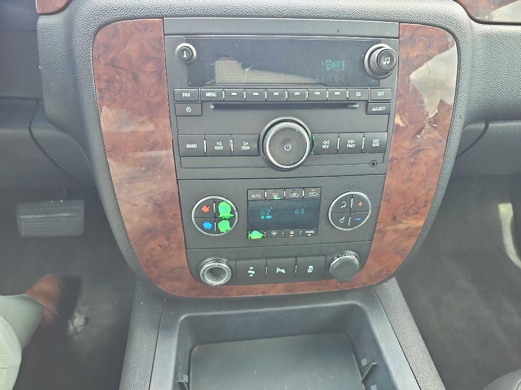 Chevrolet Avalanche 2WD Crew Cab LT 2013