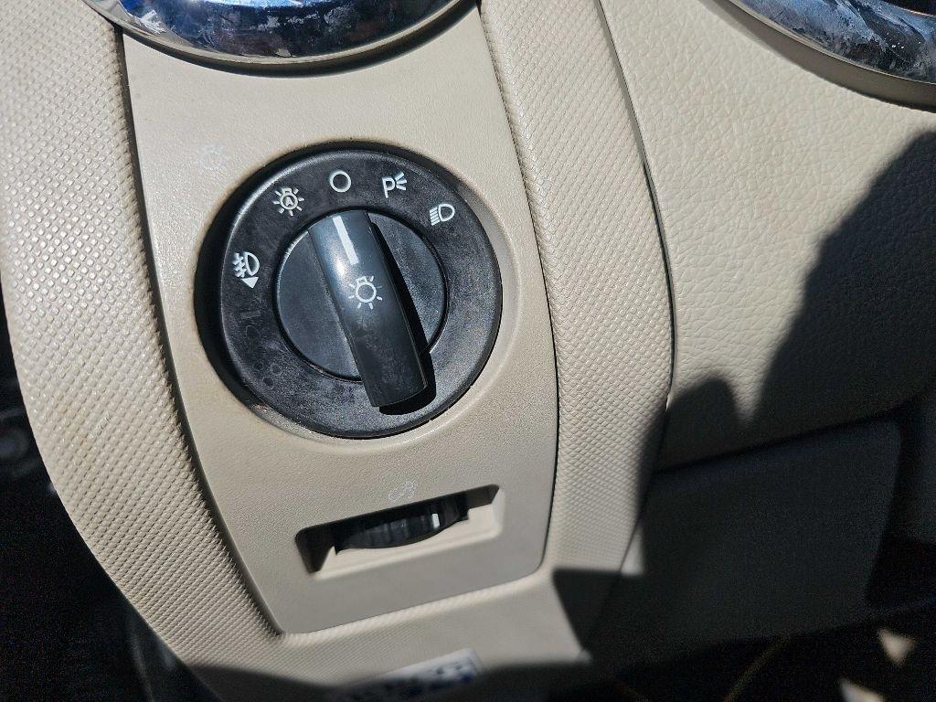 Ford Explorer 4dr 114" WB 4.6L XLT 4WD 2006