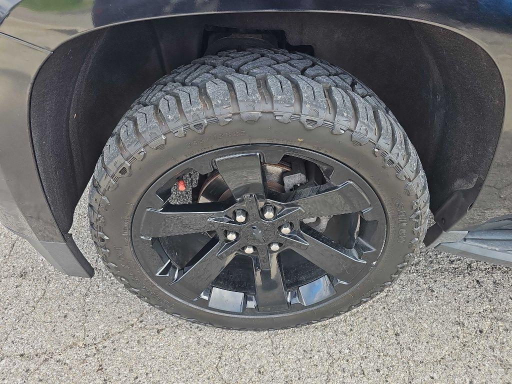 Chevrolet Tahoe 4WD 4dr LT 2017