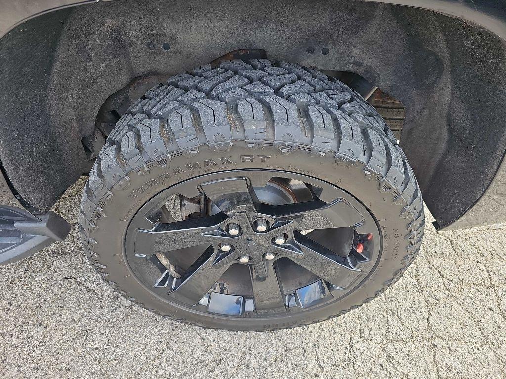 Chevrolet Tahoe 4WD 4dr LT 2017