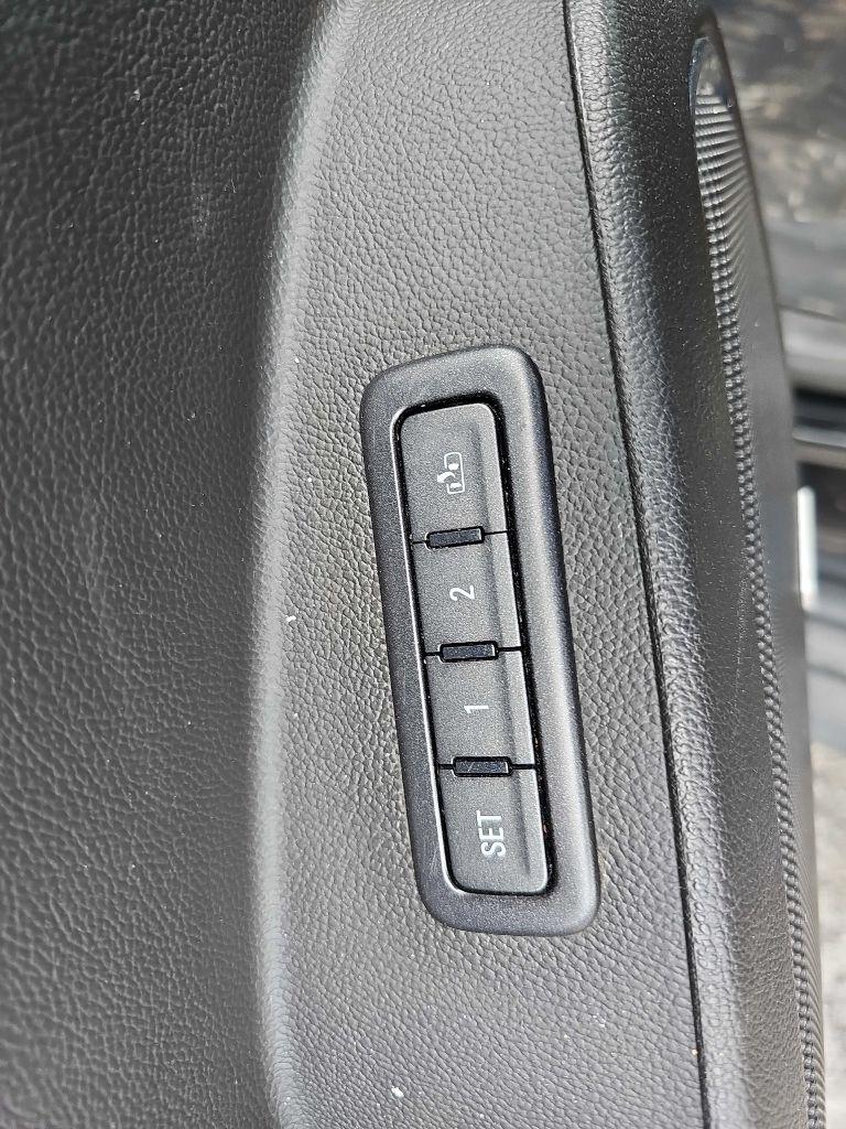 Chevrolet Tahoe 4WD 4dr LT 2017