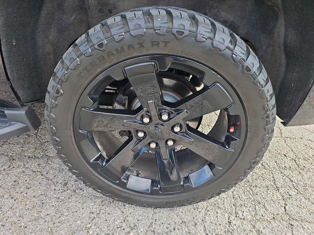 Chevrolet Tahoe 4WD 4dr LT 2017