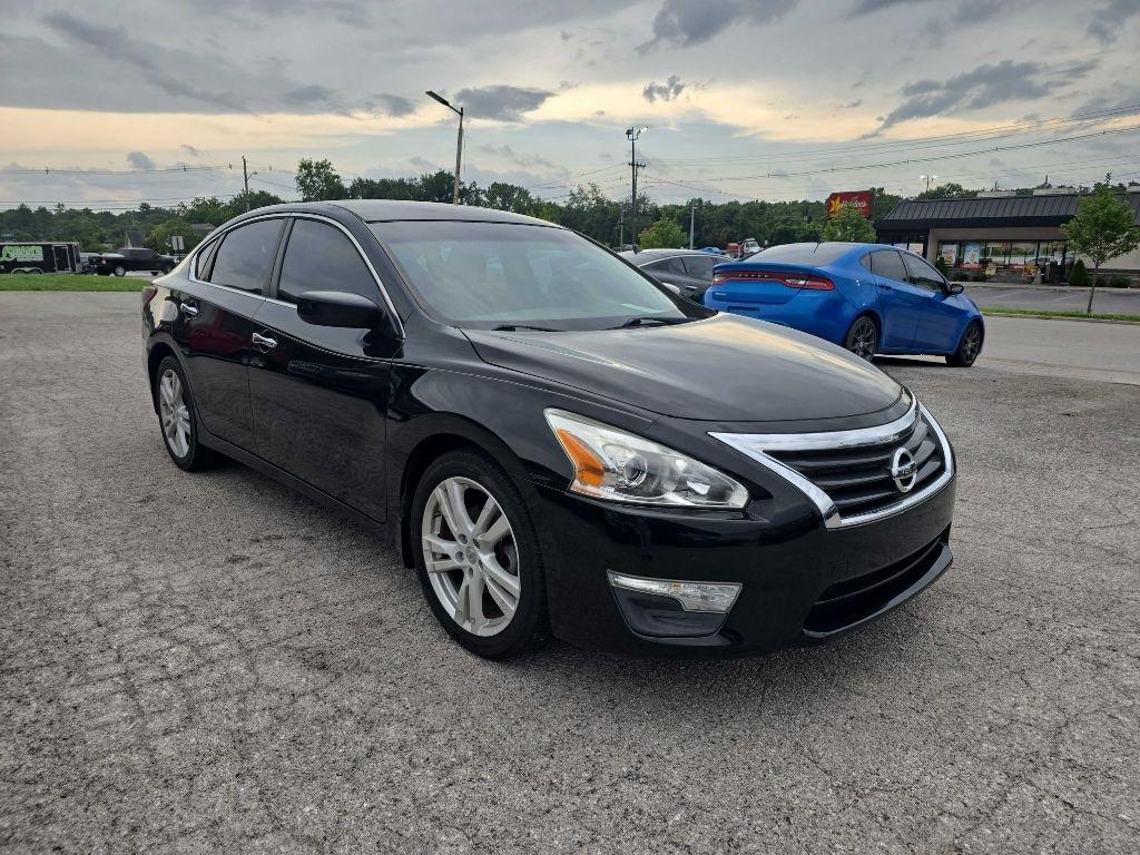 Nissan Altima 4dr Sdn V6 3.5 S 2013